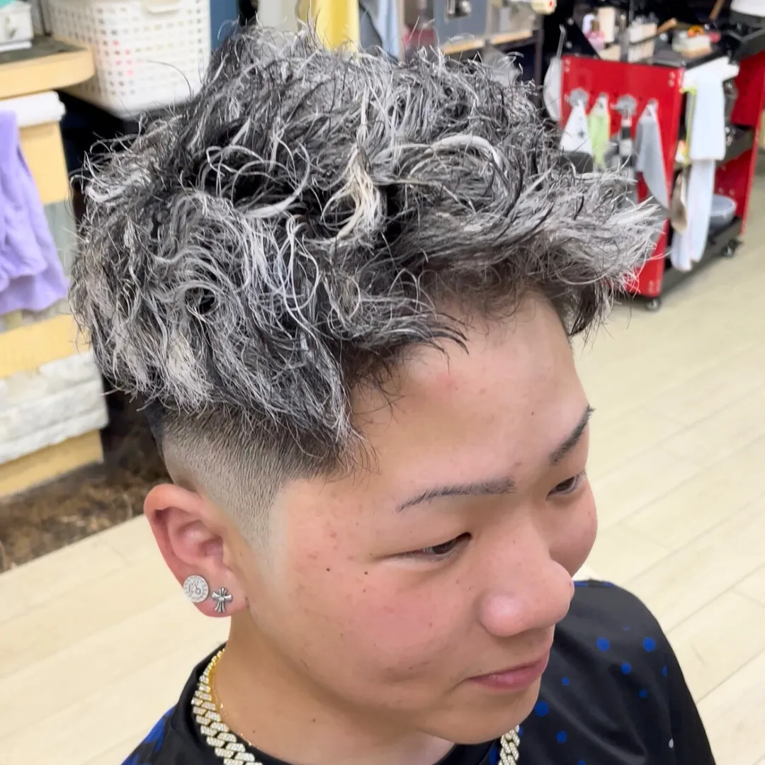 男性 / 10代 / 会社員